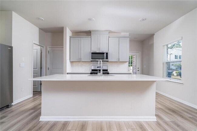 Building Photo - 1472 Villageside Ct