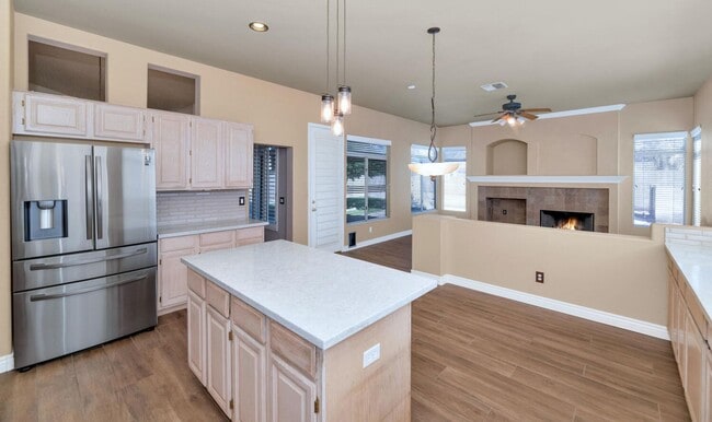 Building Photo - 3382 W Harrison St