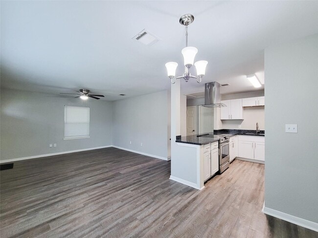 Building Photo - 5242 Keystone St