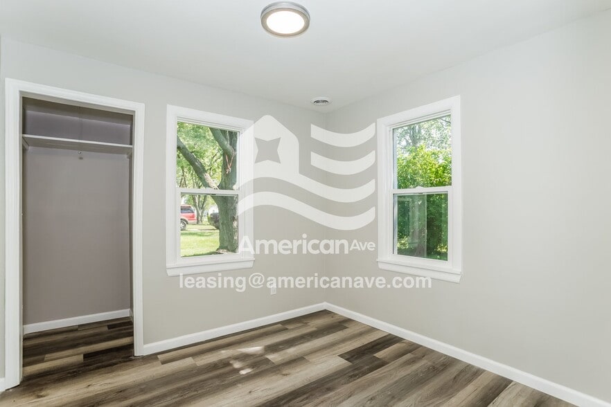 Building Photo - 16550 Ziegler St