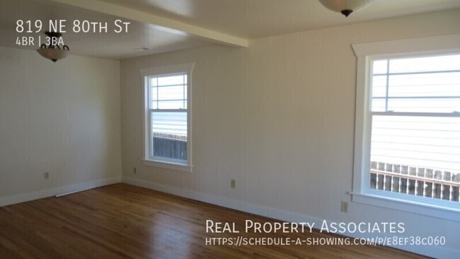 Building Photo - 819 NE 80th St