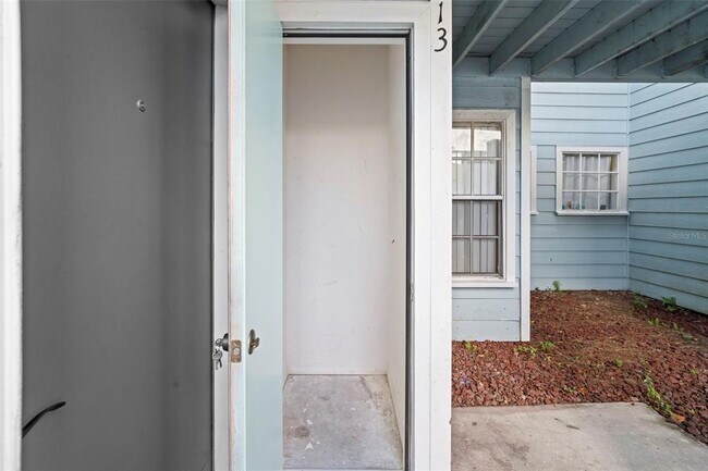 Building Photo - 2051 Royal Bay Blvd