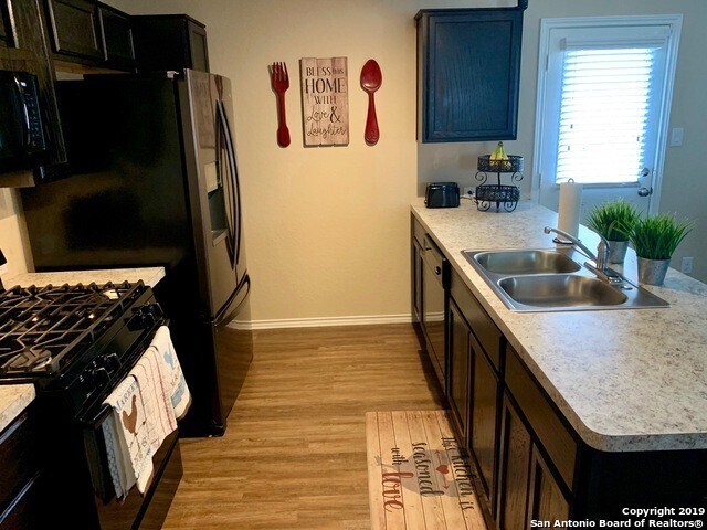 Building Photo - 5102 Everett Loop