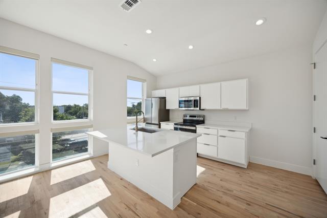 Building Photo - 4907 Bryan St