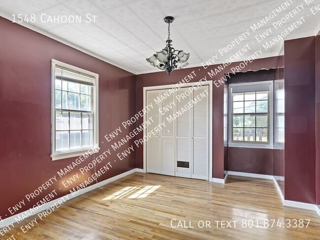 Building Photo - 1548 Cahoon St