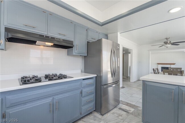 Building Photo - 2298 Golden Arrow Dr