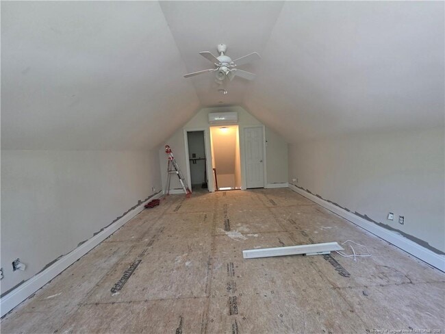 Building Photo - 507 Moss Pink Dr