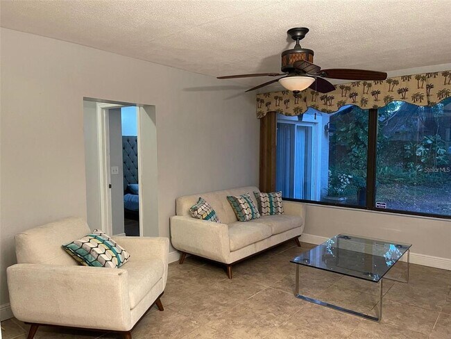 Building Photo - 3131 San Pedro St