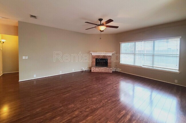 Building Photo - 8612 Orleans Ln