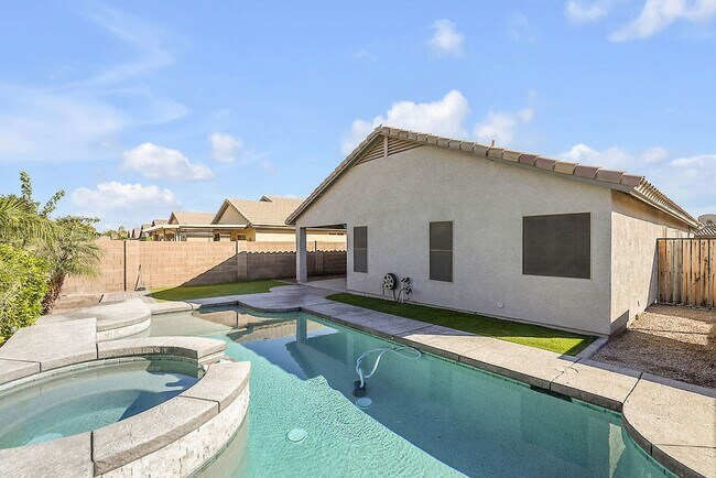 Building Photo - **Stunning 4-Bedroom, 3-Full Bath Home with Double Master Suites and Den