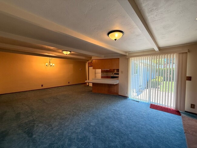 Building Photo - 2148 Grove St