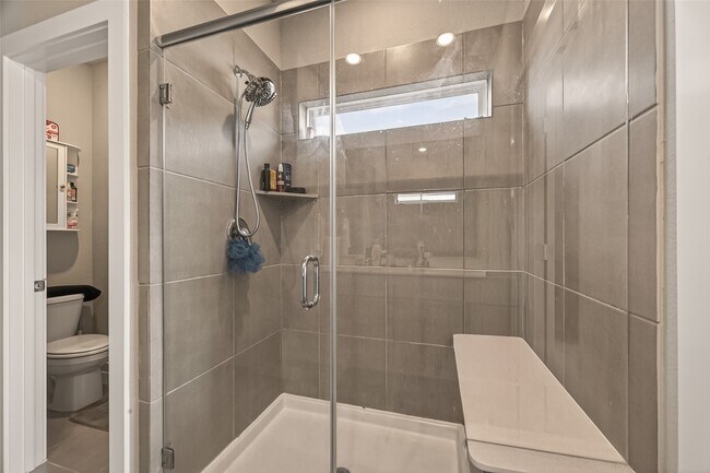 Building Photo - 5516 Madden Ln