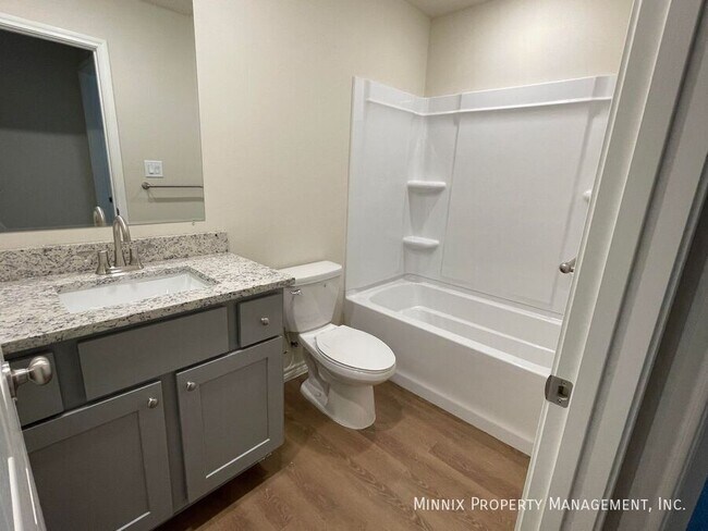 Building Photo - 1309 Bajada St