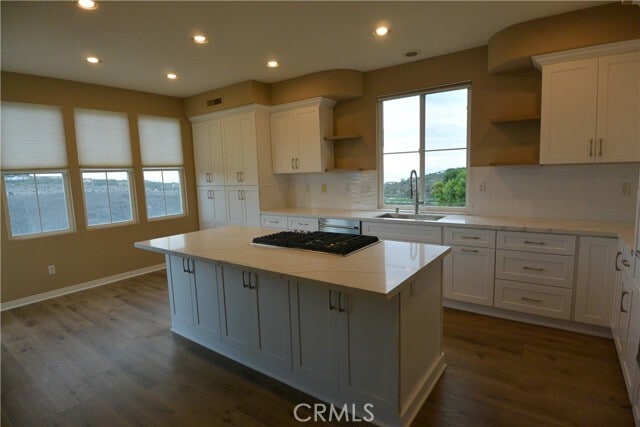 Building Photo - 50 Tidal Surf