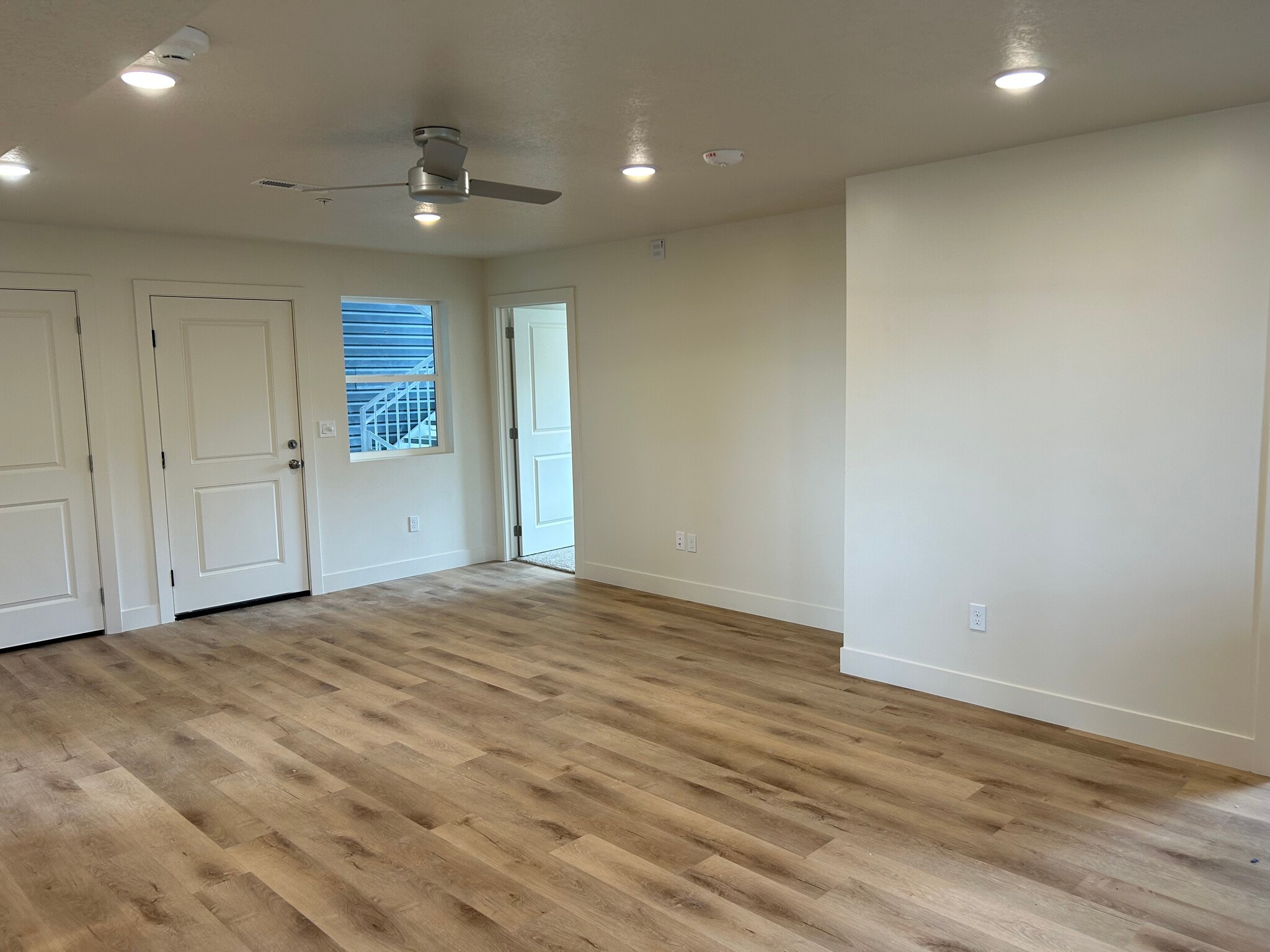 Building Photo - 534 W 1045 N