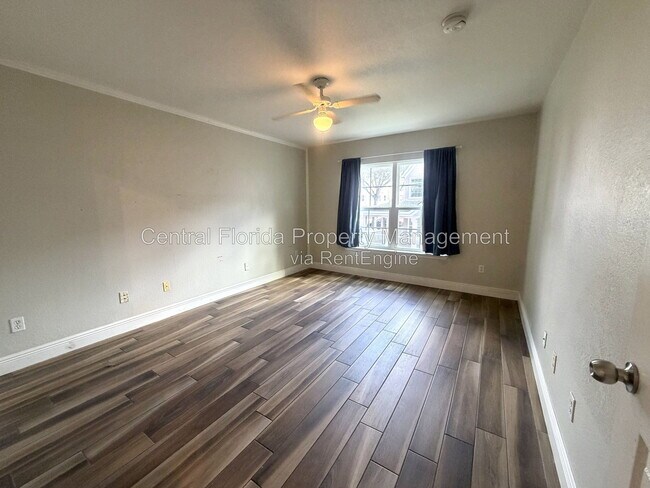 Building Photo - 3391 Parkchester Square Blvd