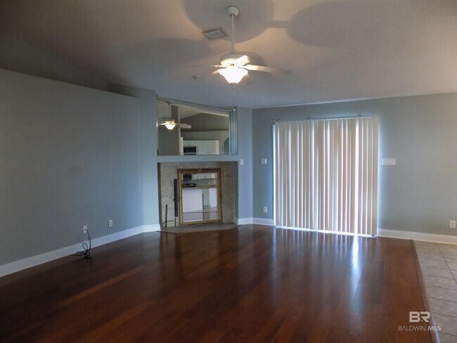 Building Photo - 106 Normandy St