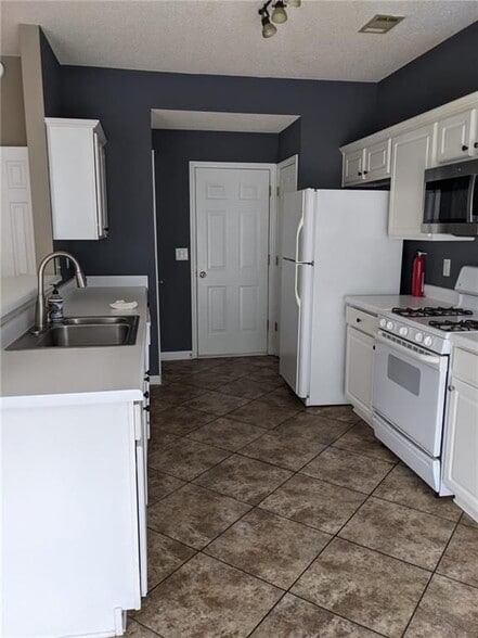 Building Photo - 13236 Marrywood Ct