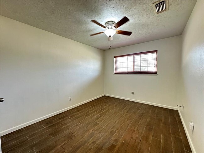 Building Photo - 3031 S Blue Meadow Cir