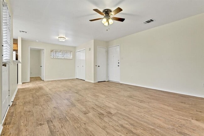 Building Photo - 1722 Rawhide Loop