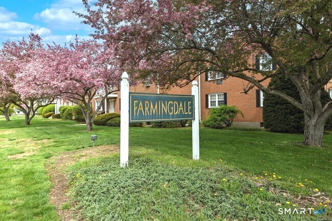 Building Photo - 1254 Farmington Ave