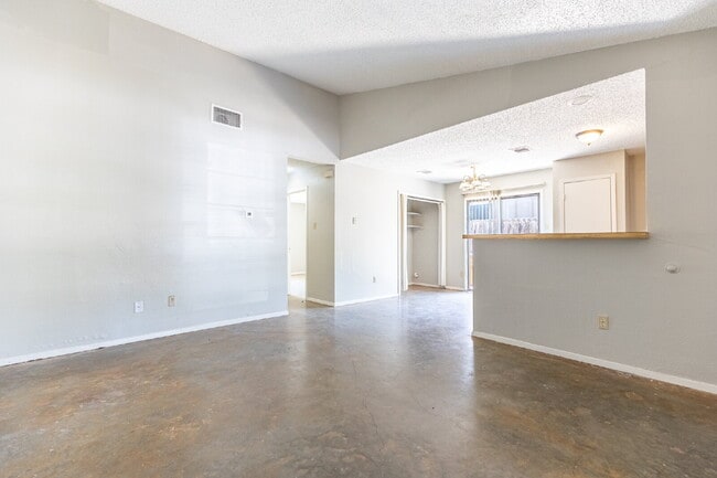 Building Photo - 6201 Berkett Cove