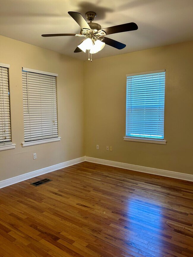 Building Photo - Vicksburg