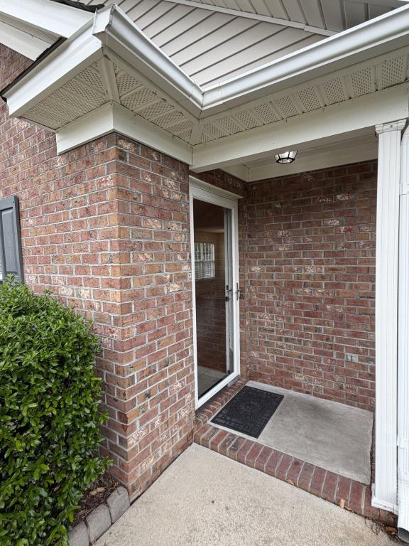Building Photo - 2556A Saddleback Dr