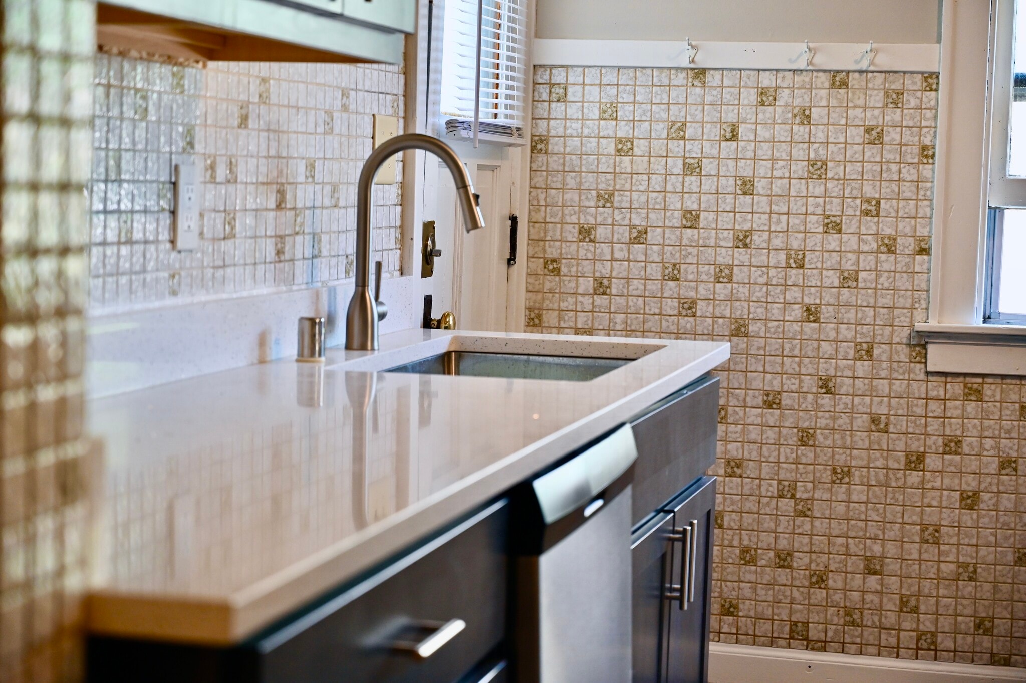 Kitchen - 2477-2479 N Dousman St