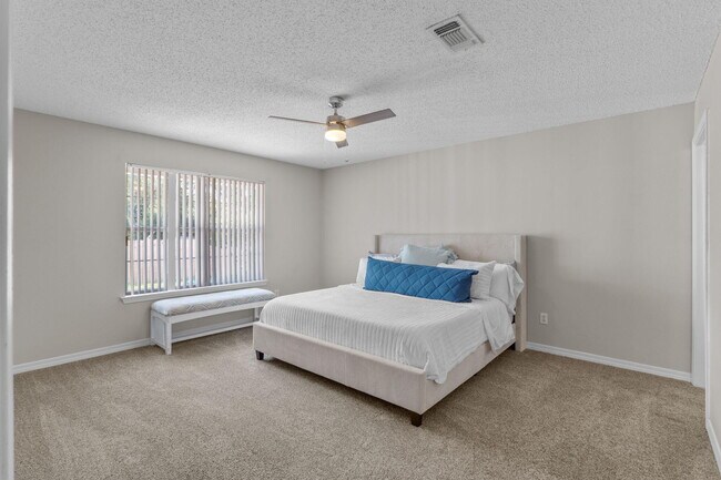 Building Photo - 7613 Marthas Way