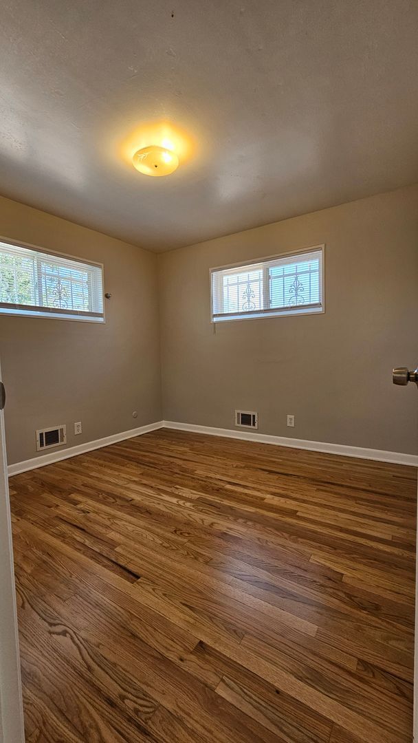 Building Photo - Spacious 5-Bedroom Ranch with Finished Basement & Oversized Garage!