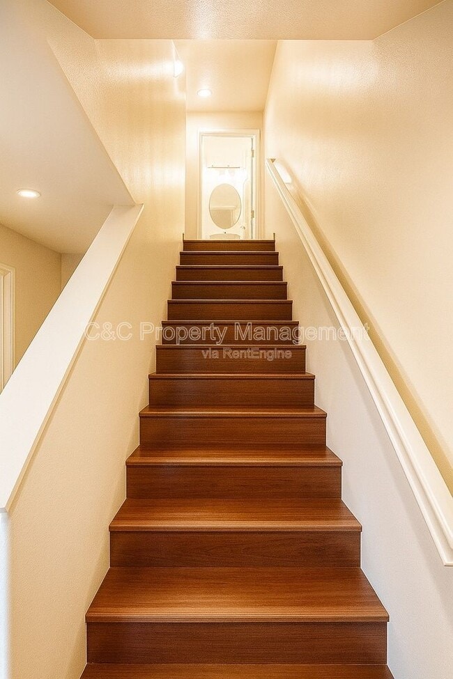 Building Photo - 6268 Cristal Ln