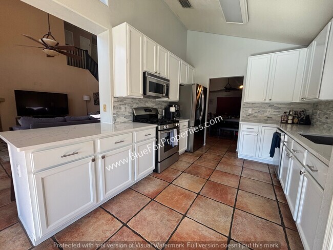 Building Photo - 10706 N Sand Canyon Pl