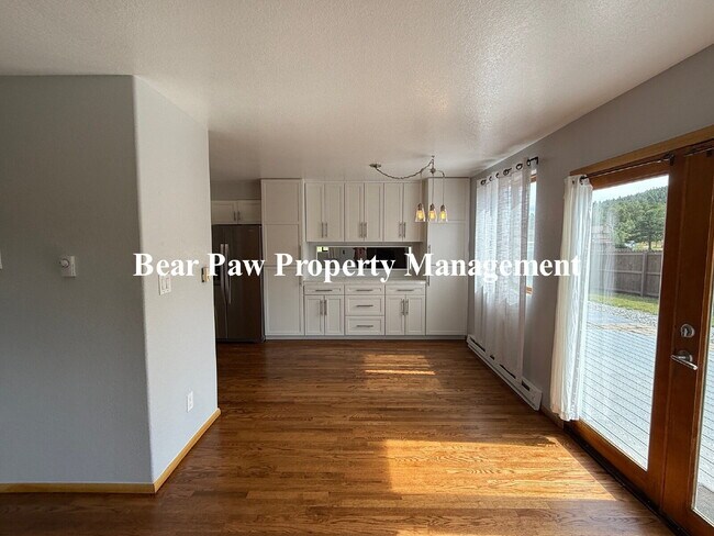 Building Photo - Large Ranch Style Home in Conifer!
