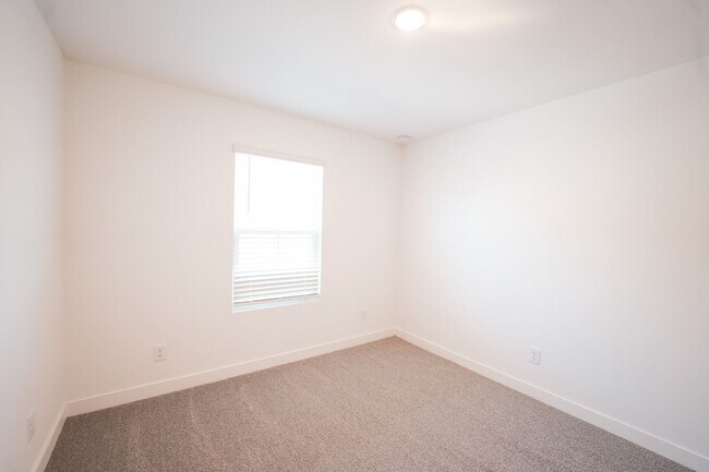 Building Photo - Coming Available!