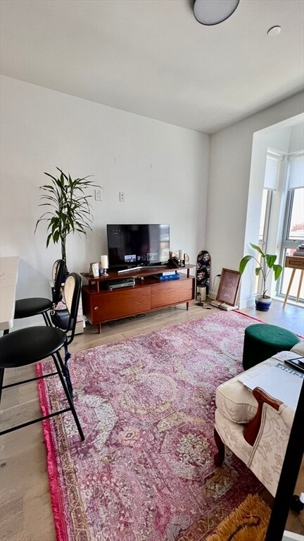 Building Photo - 144 Old Colony Ave