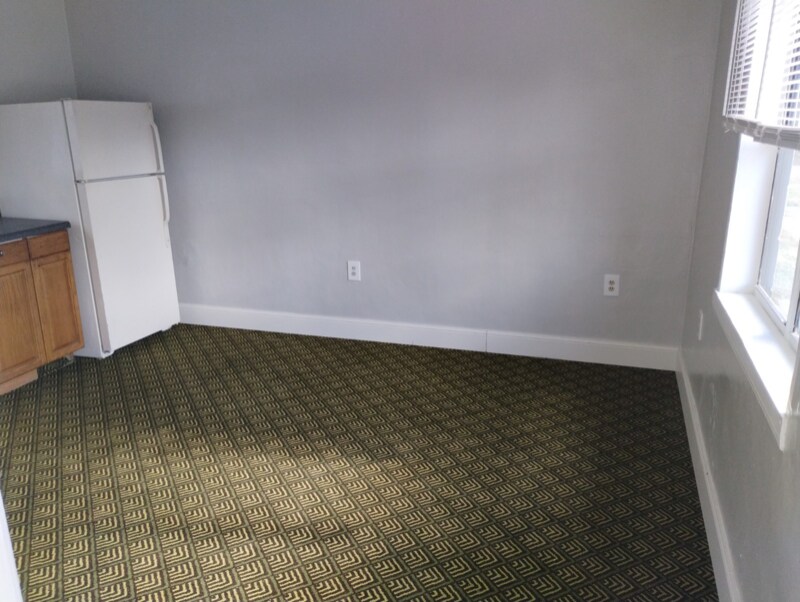 Building Photo - 169 SE Camelot Loop