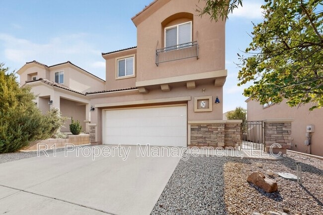 Building Photo - 2323 Margarita Dr SE