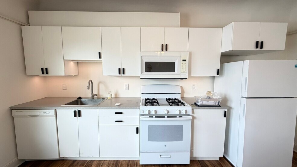 Building Photo - 508 Belmont Ave