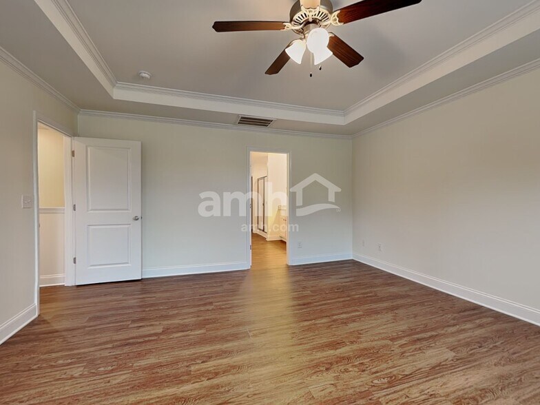 Building Photo - 155 Twin River Dr