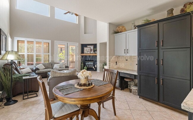 Building Photo - 3331 W Hemingway Ln