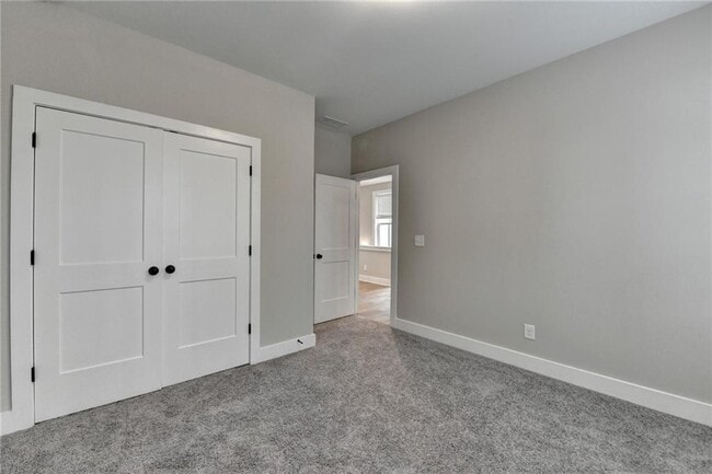 Building Photo - 106 Pinecone Pkwy