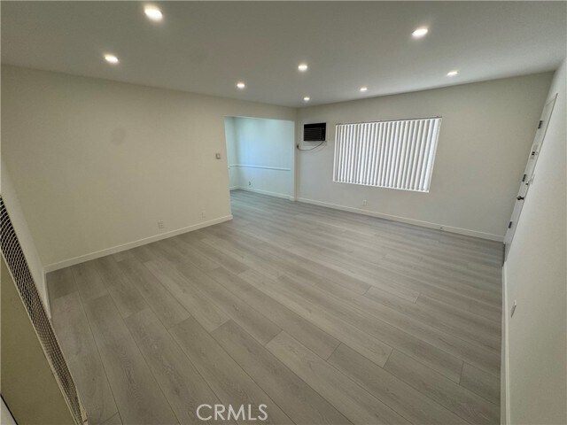 Building Photo - 350 W Wilson Ave