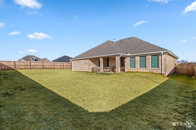 Building Photo - 5211 McSally Dr