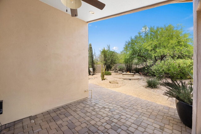 Building Photo - 10290 E Mallow Cir