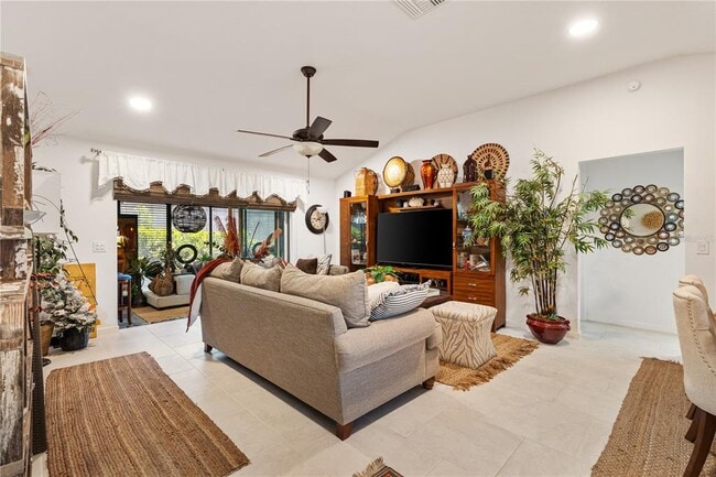 Building Photo - 2160 Biller Cir