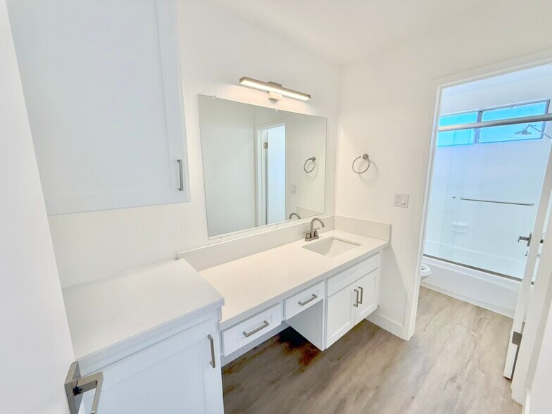 Building Photo - 12745 Venice Blvd