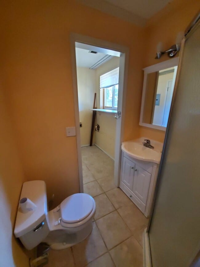 Building Photo - 3 Bed, 1.75 bath Home in Port Orchard