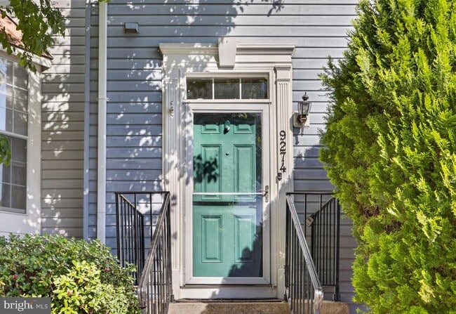 Building Photo - 9274 Caladium Dr