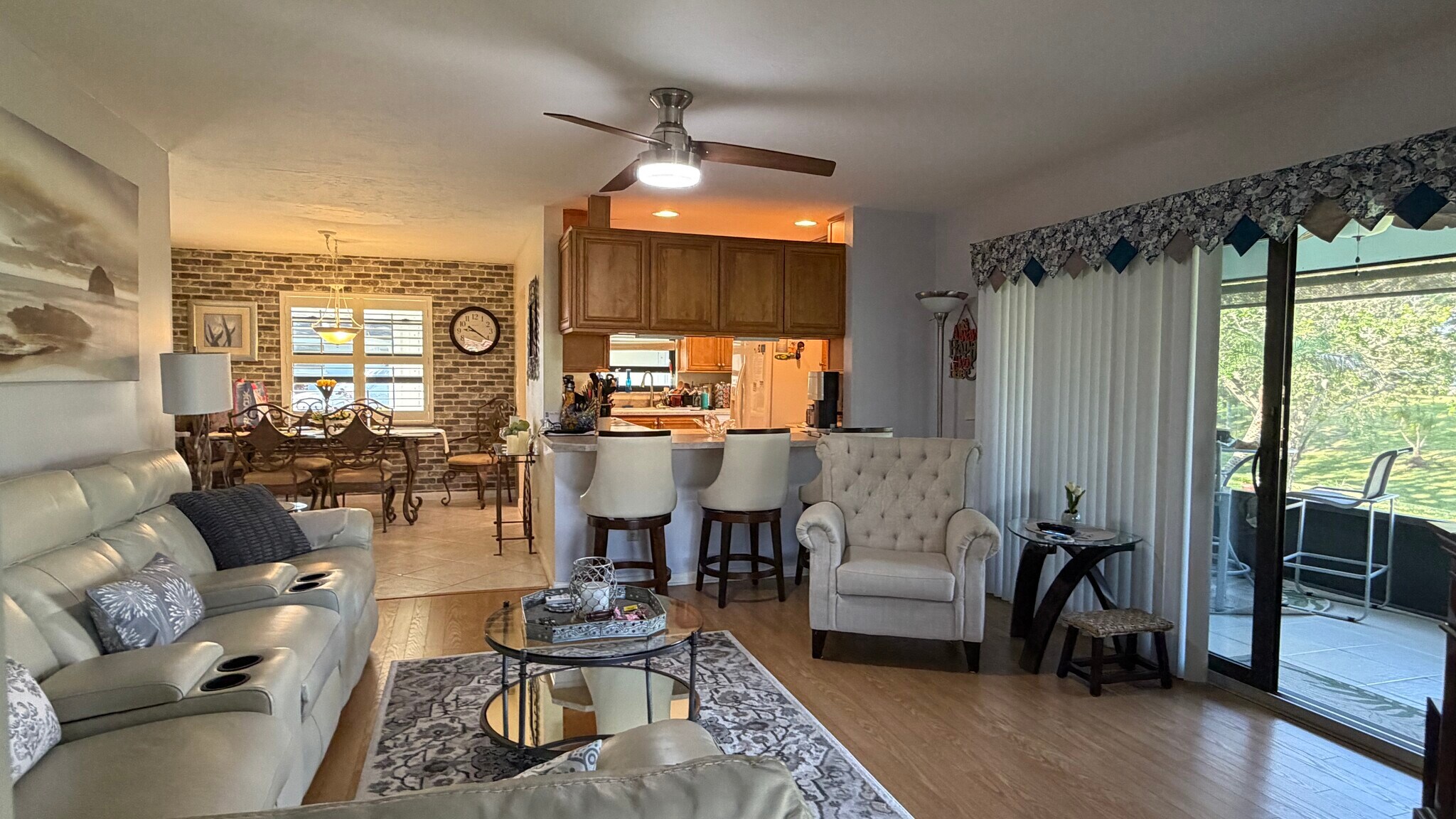 Building Photo - 5227 SE Sea Island Way